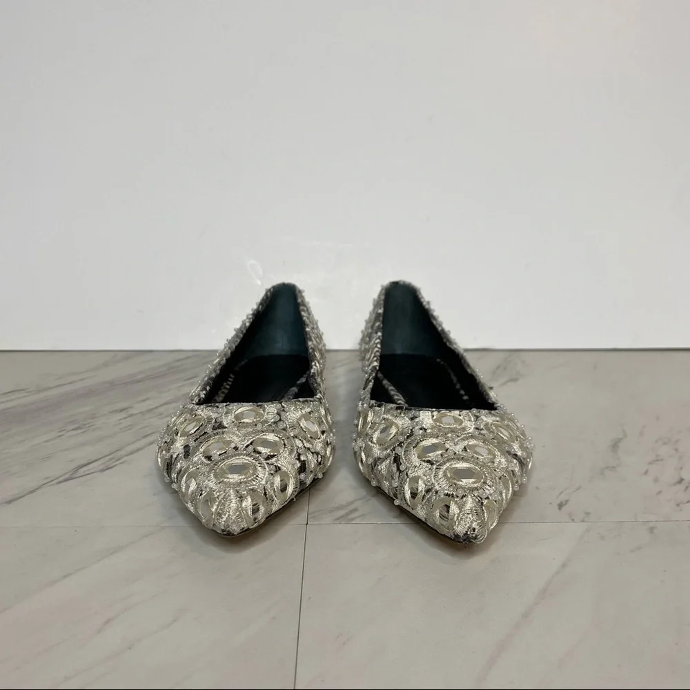 New! Tory Burch Yasmin White Embroidered Pointed Toe Flat 5